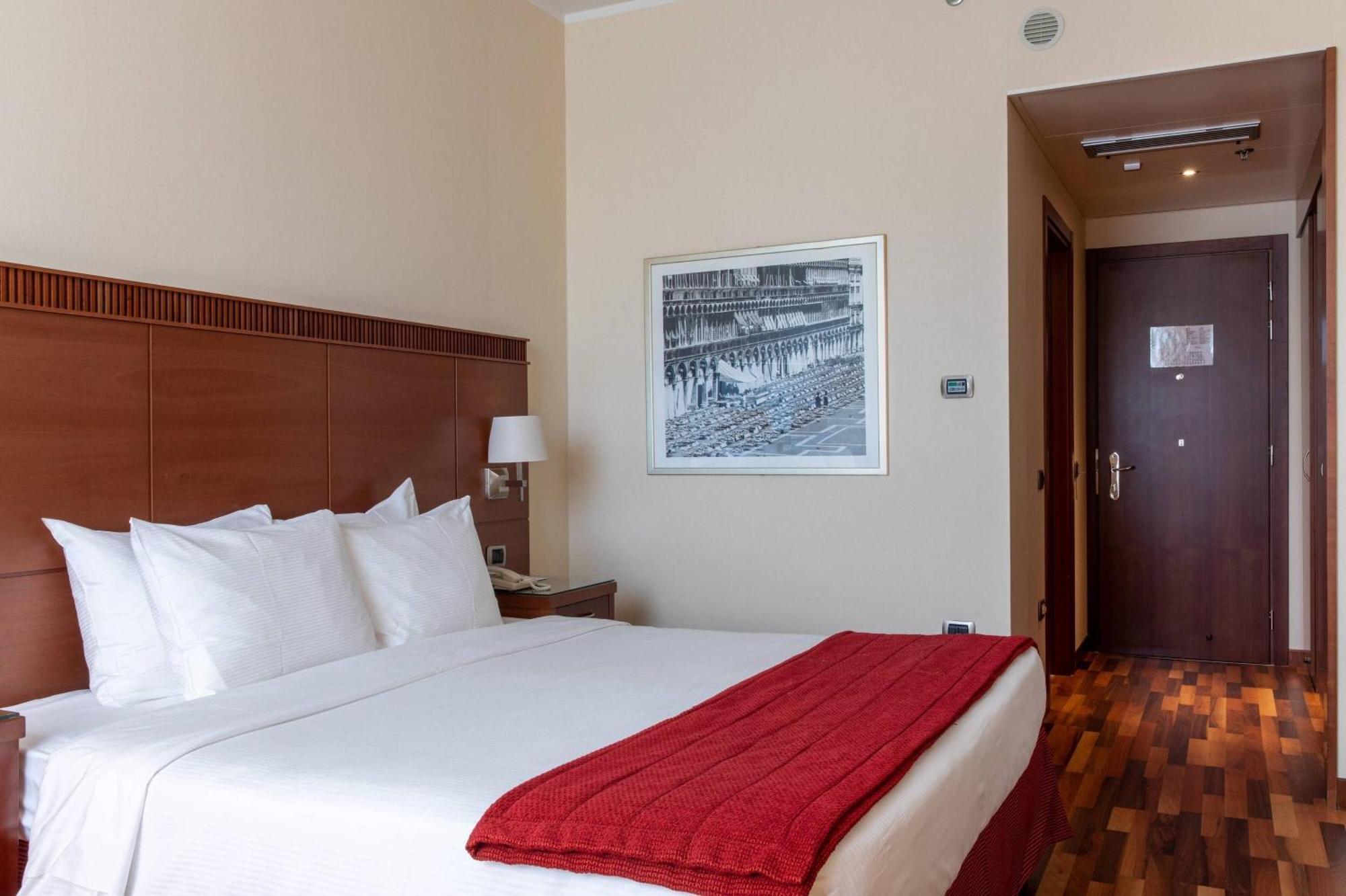 Courtyard By Marriott Venice Airport Hotel Tessera