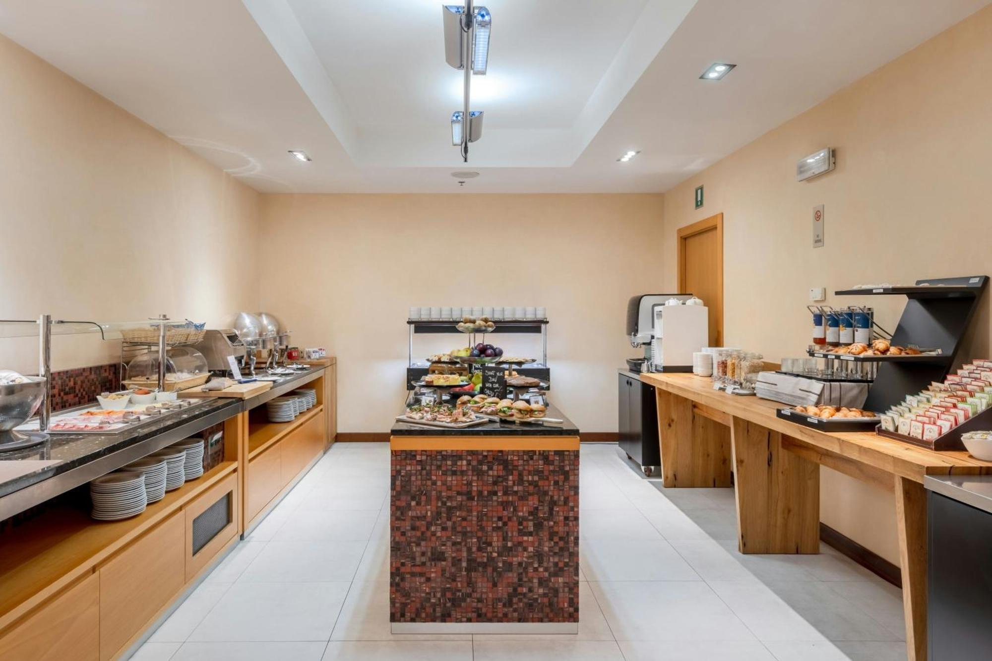 Courtyard By Marriott Venice Airport Hotel Tessera