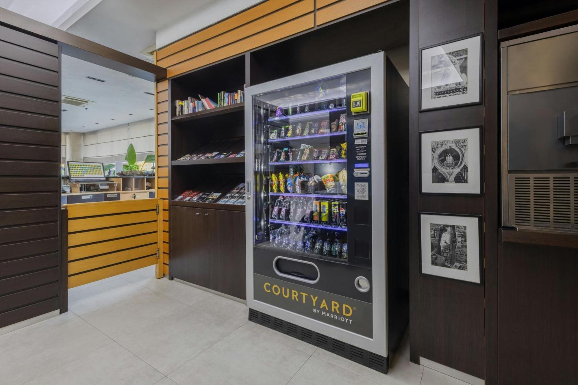 Hotel Courtyard By Marriott Venice Airport 4*